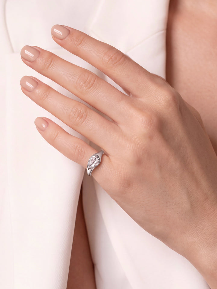 Anillo Grueso Zirconia Pera