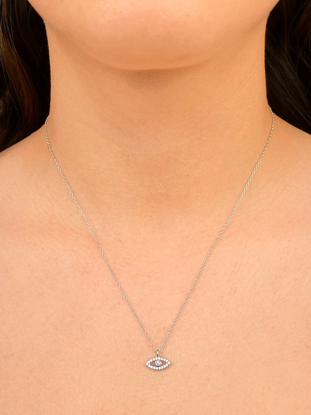 Collar Dije Ojo con Zirconias