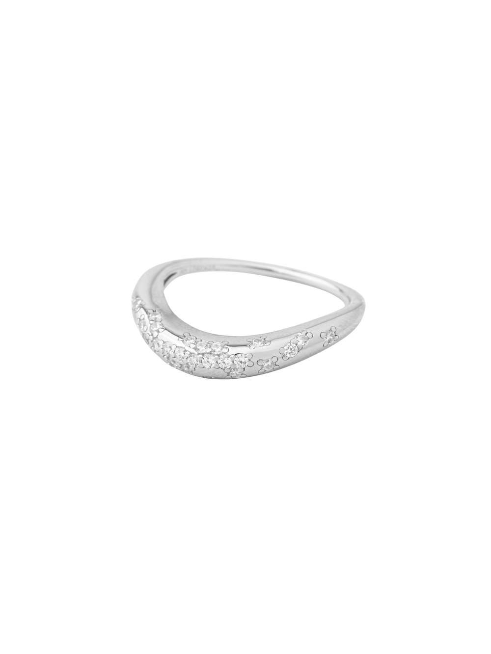 Anillo Grueso Ondulado Con Zirconias