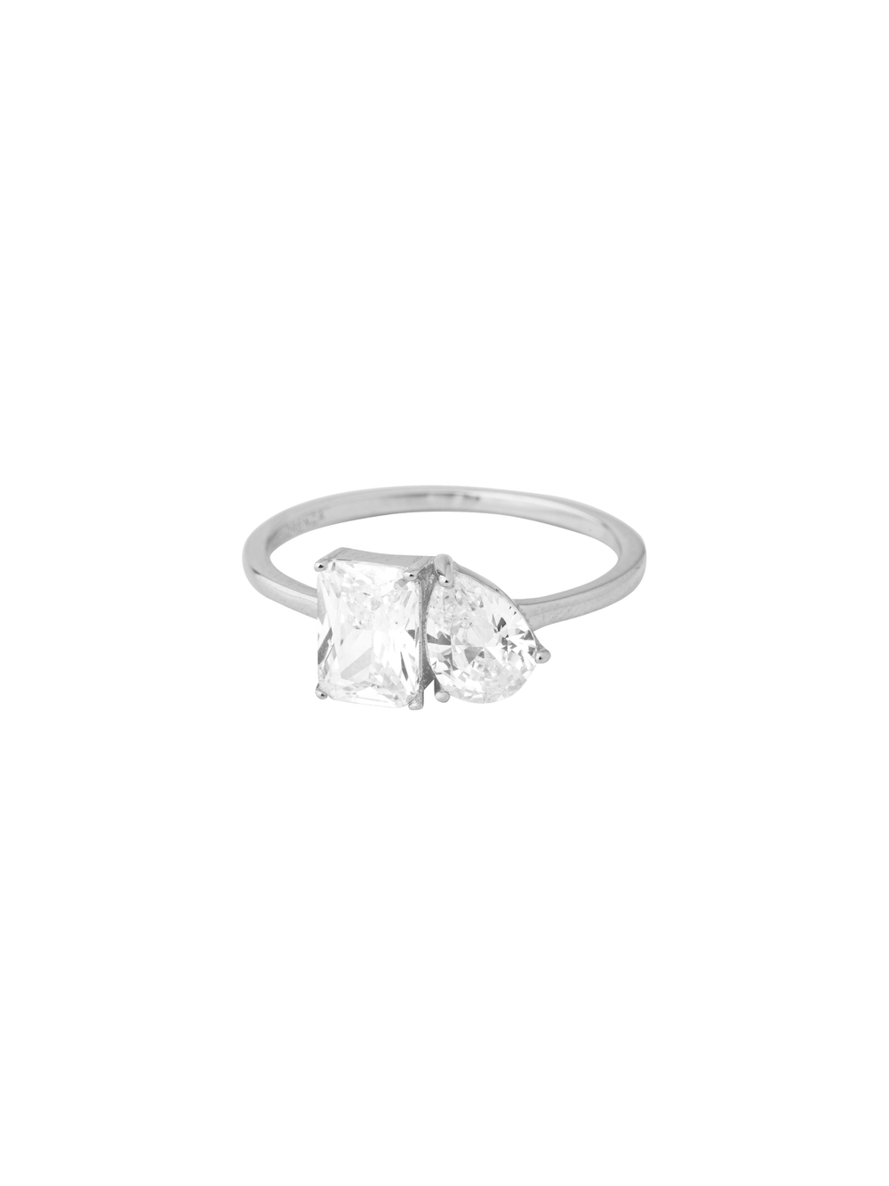 Anillo Con Zirconia Rectangular Y Gota