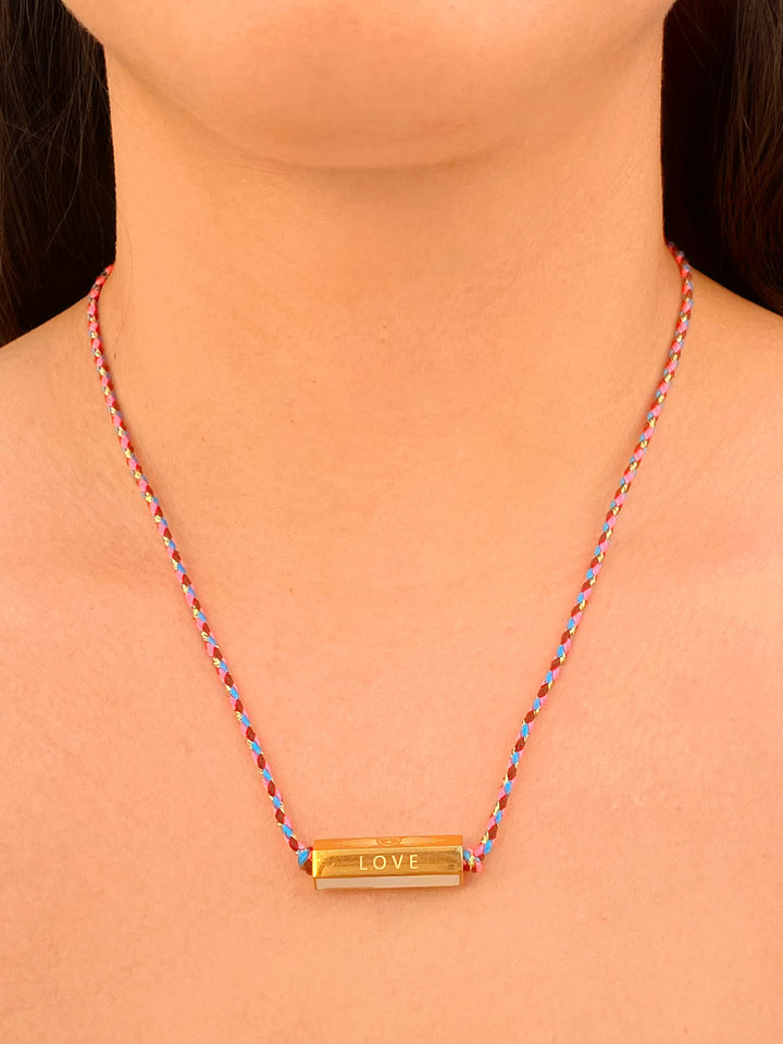 Collar Cordón Multicolor Con Dije Hexagonal Love