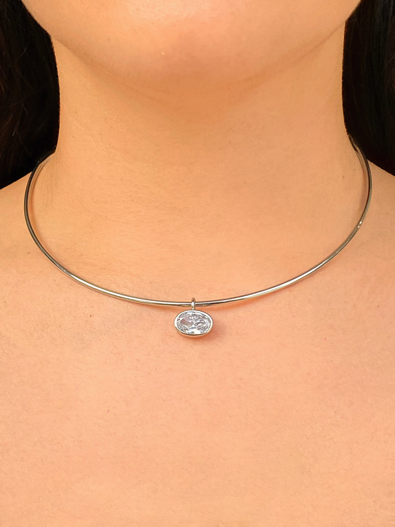 Choker Rigido Dije Zirconia Ovalada