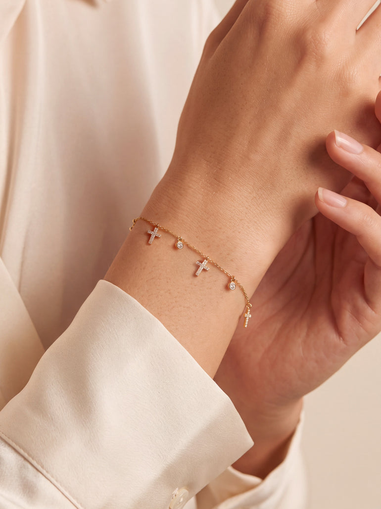 Pulsera Con Cruces y Zirconias