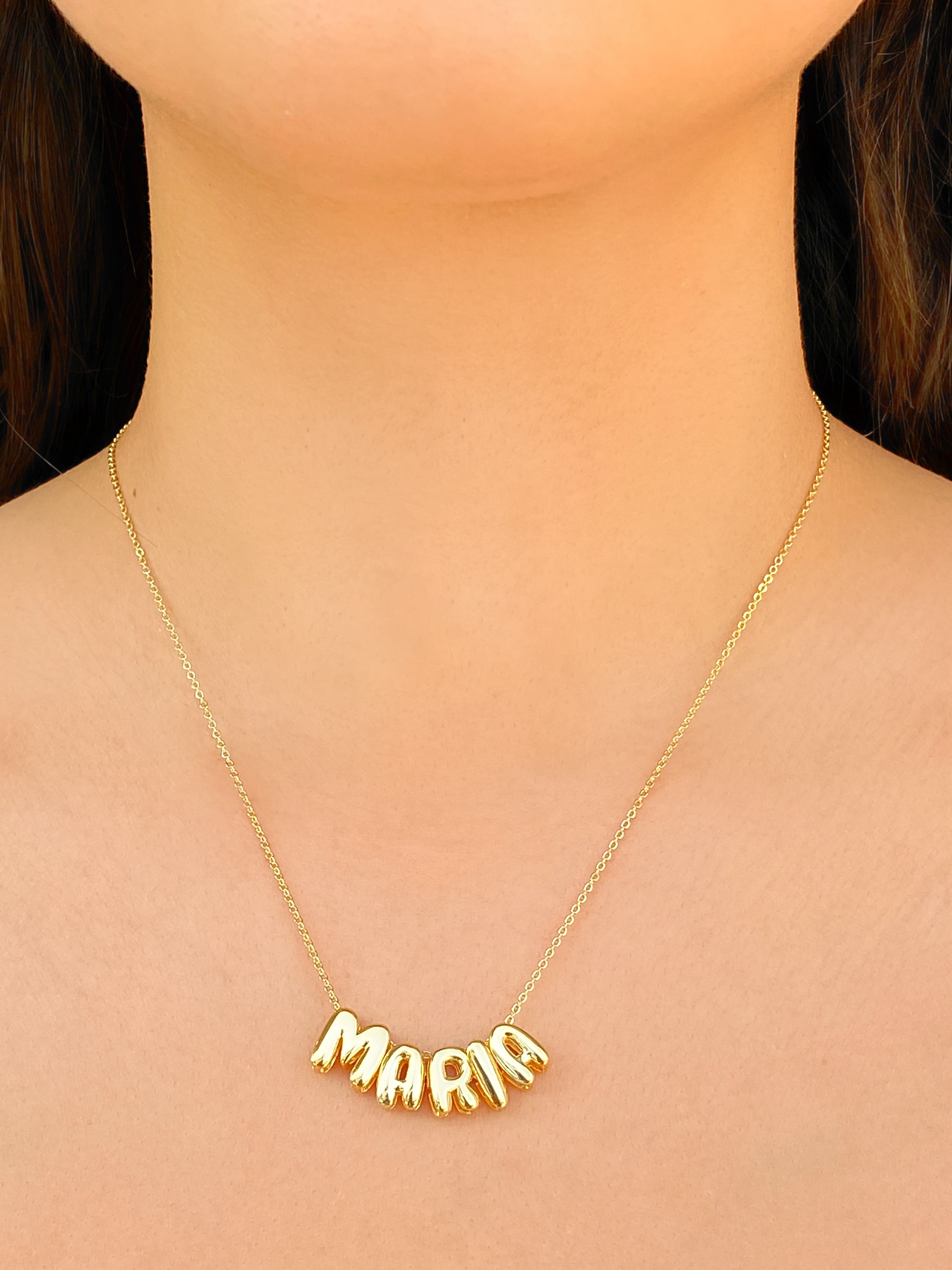 Personaliza Tu Collar Con Inicial Mini Bubble Dorado