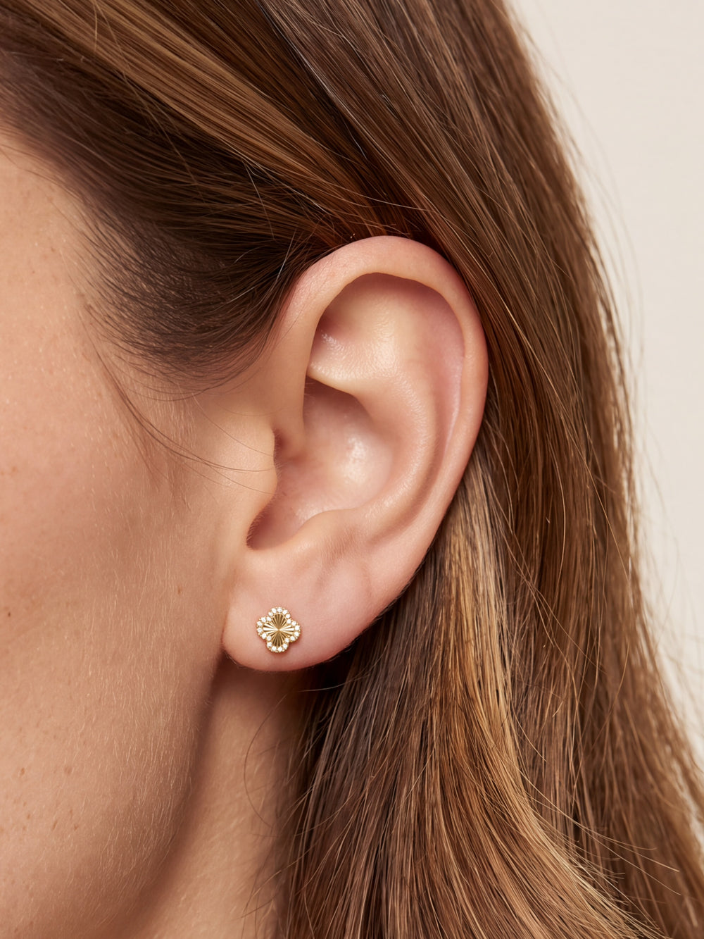 Par Arete Trebol Contorno Zirconias