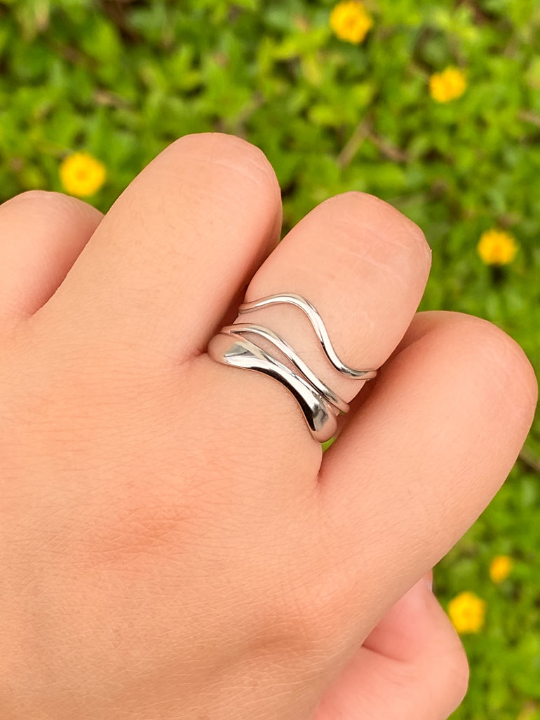 Anillo Lineas Onduladas