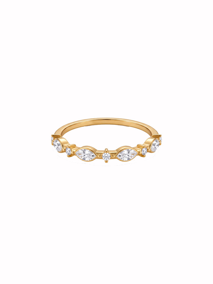 Anillo Delgado Con Zirconias Marquesas