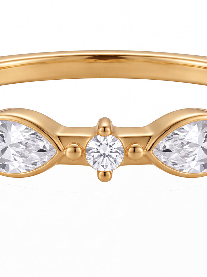 Anillo Delgado Con Zirconias Marquesas
