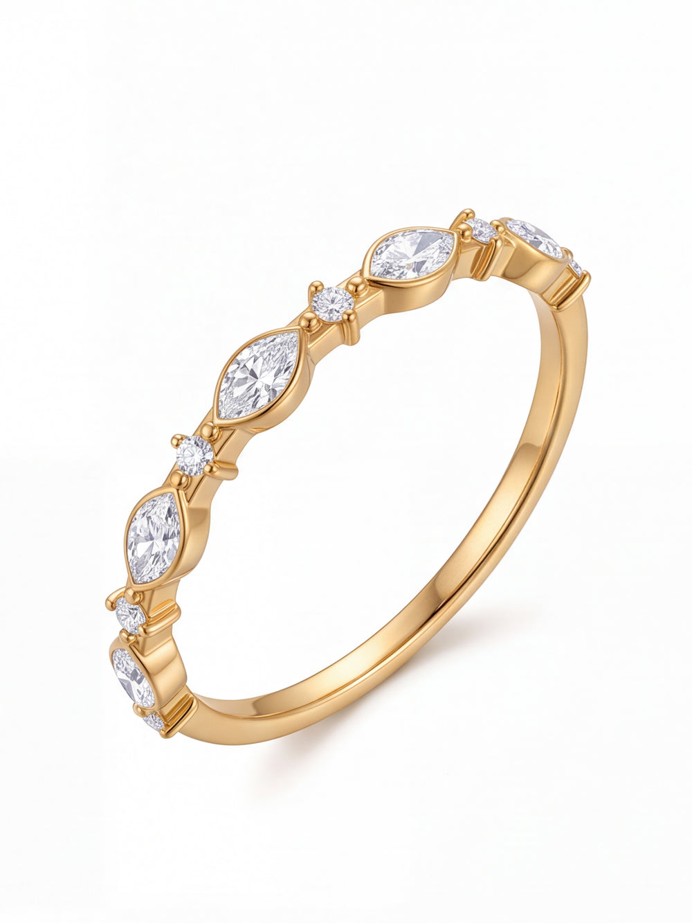 Anillo Delgado Con Zirconias Marquesas