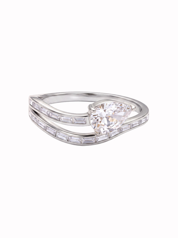 Anillo Doble Con Zirconias Baguettes Y Pera
