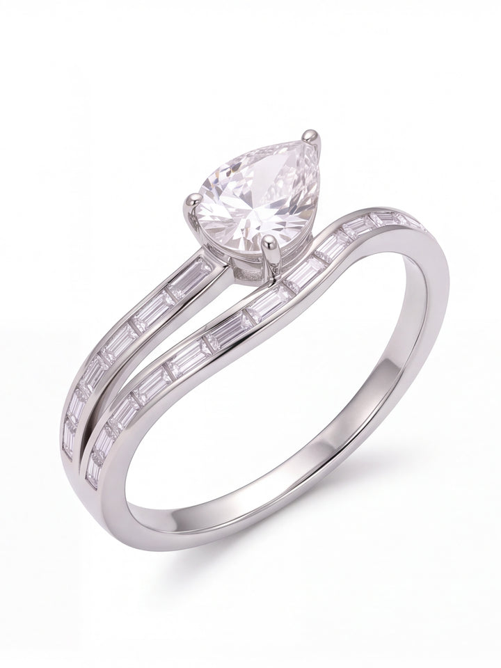 Anillo Doble Con Zirconias Baguettes Y Pera