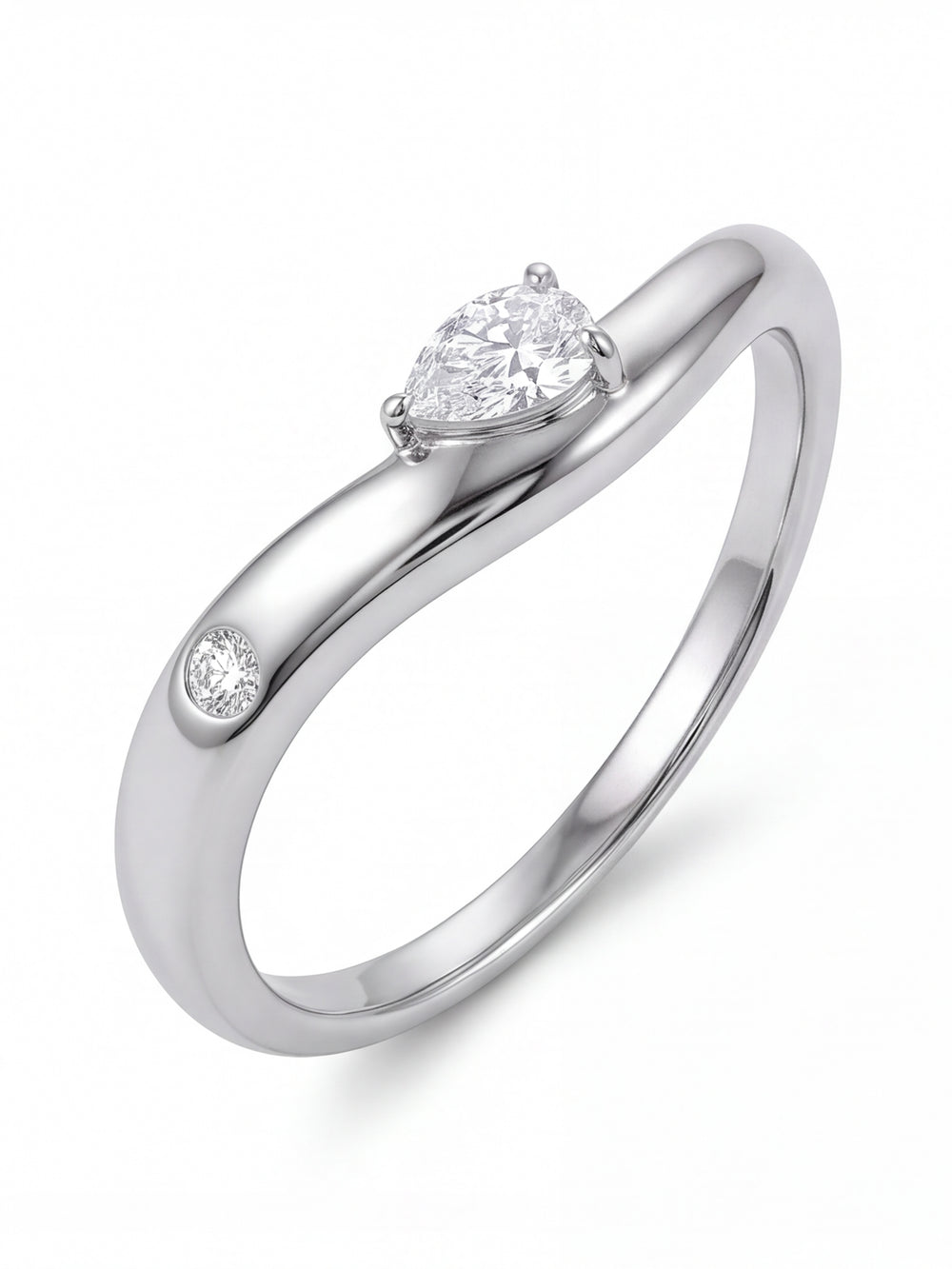 Anillo Plateado Ondulado Zirconia Marquesa