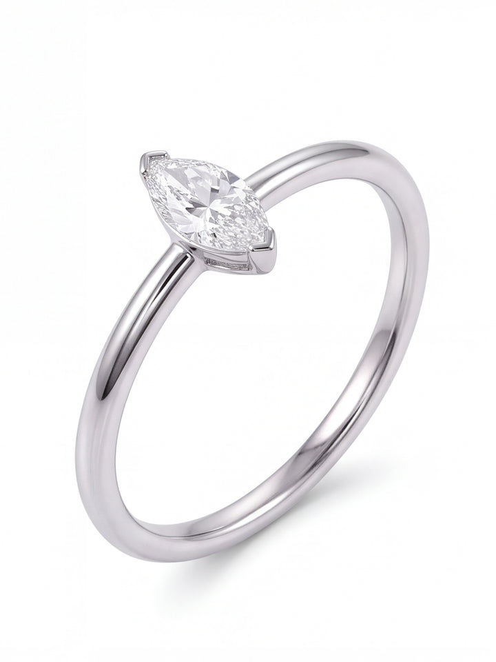Anillo Plateado Zirconia Marquesa Central