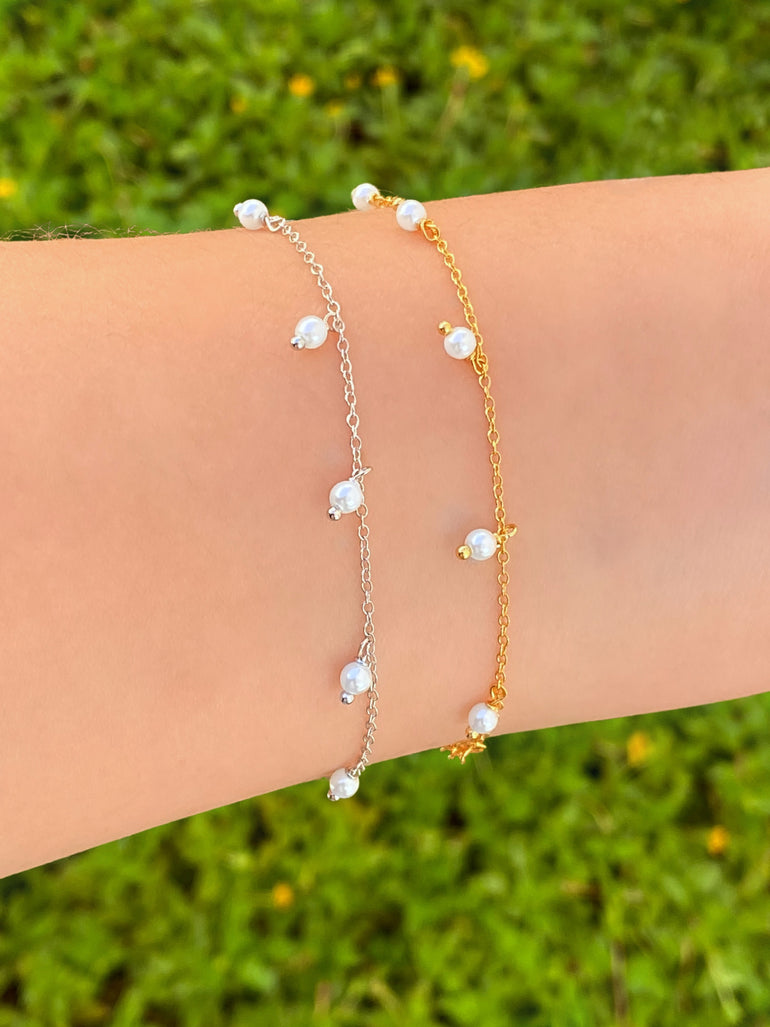 Pulsera Perlitas Colgando