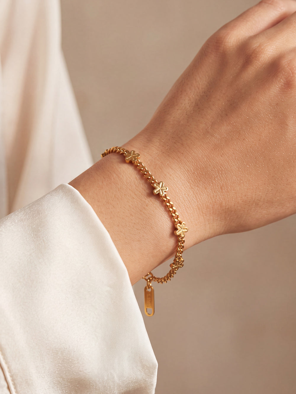 Pulsera Con Mini Flores