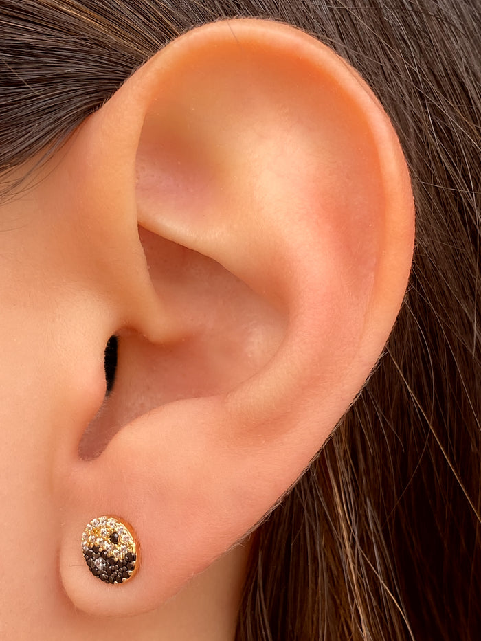 Par Arete Yin Yang Dorado Con Zirconia