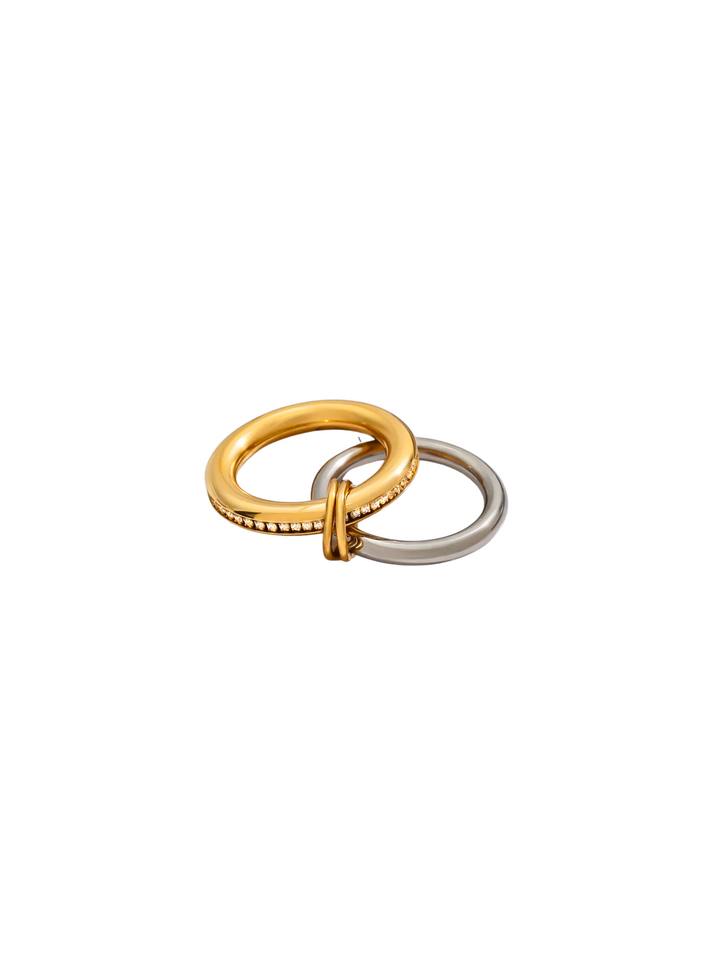 Anillo Doble Argolla Combinado Zirconias