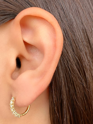 Par Arracada Siete Zirconias 14 mm