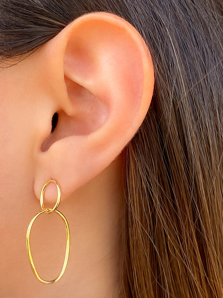 Par Arete Con Contorno Ovalado