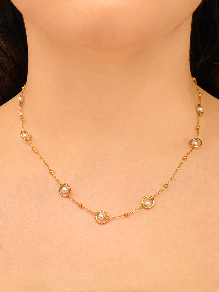 Collar Con Circulos Y Perlas