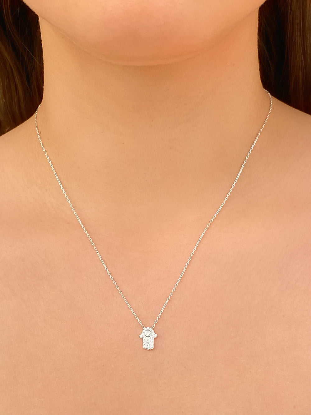 Collar Con Mano de Fatima Con Zirconias