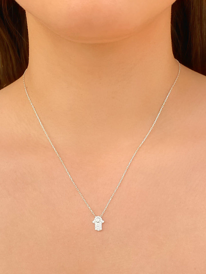 Collar Con Mano de Fatima Con Zirconias