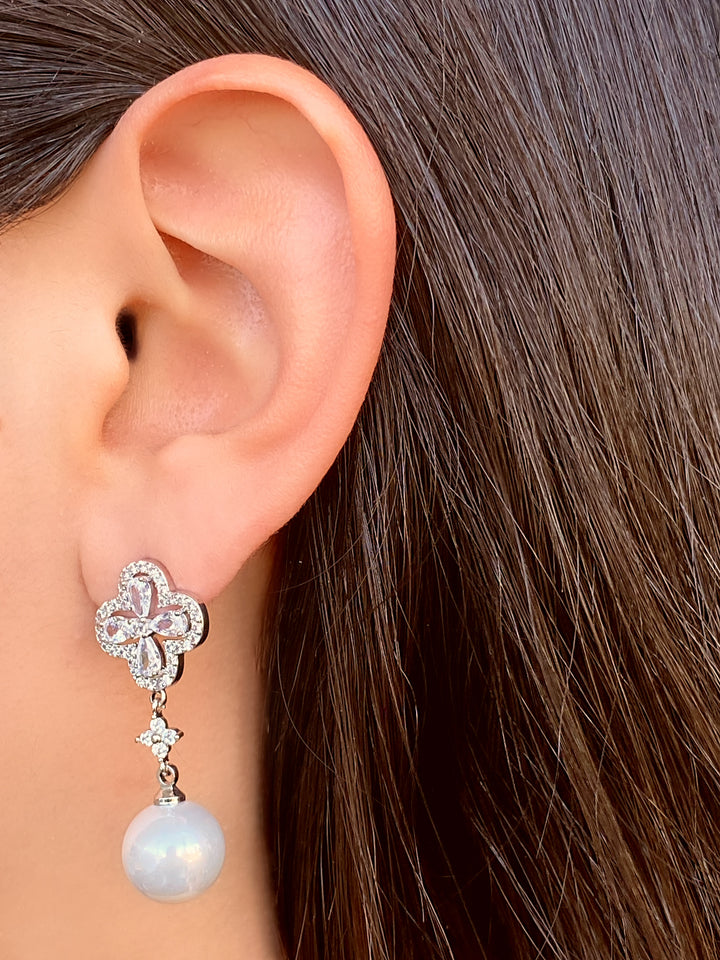 Par Arete Trebol Zirconias Con Perla Colgante