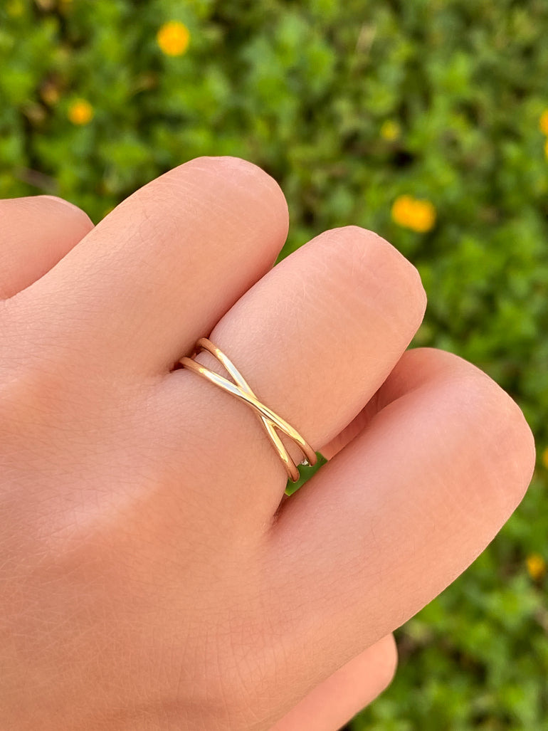 Anillo Cruzado Oro 10K