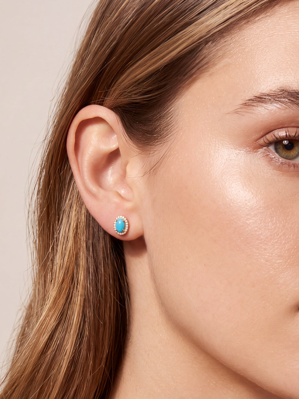 Par Arete Turquesa Oval Con Halo De Diamantes 0.87 CTTW