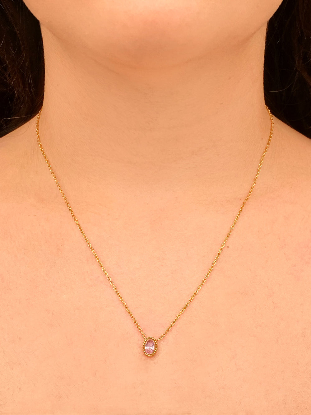 Collar Con Dije Ovalado Zirconia Rosa