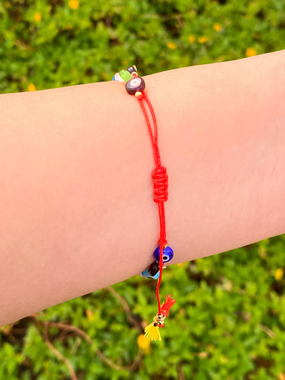 Pulsera Ojos Rainbow Con Hilo Rojo