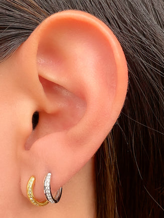 Arracada Mitad Lisa y Zirconias