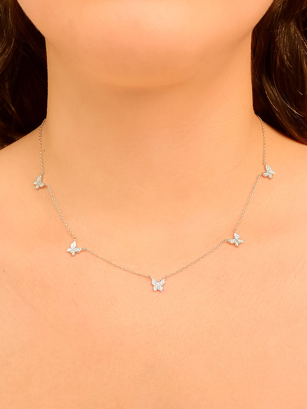 Collar Cinco Mariposas Zirconias