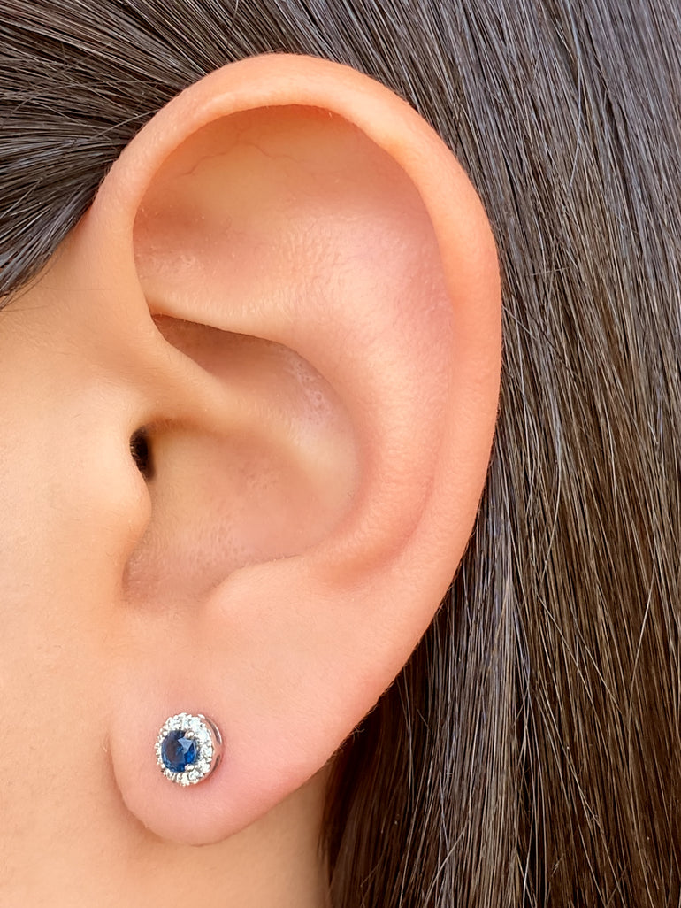 Par Arete Zafiro Corte Round con Halo 0.56 Ct Diamante Natural