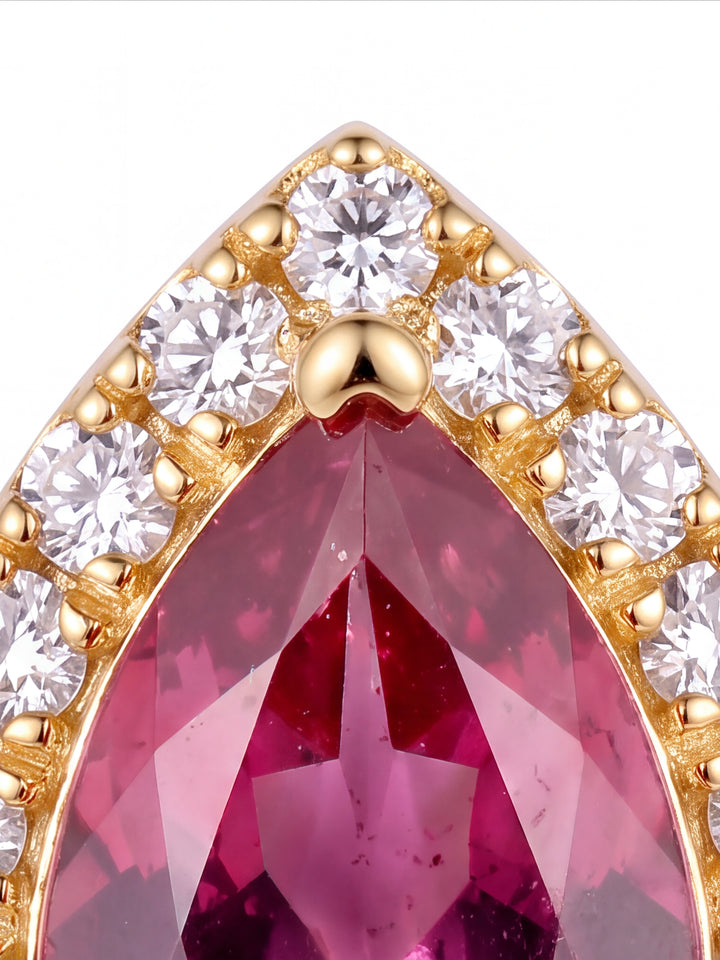 Par Arete Rubí Corte Pera Con Halo De Diamantes 1.15 CTTW