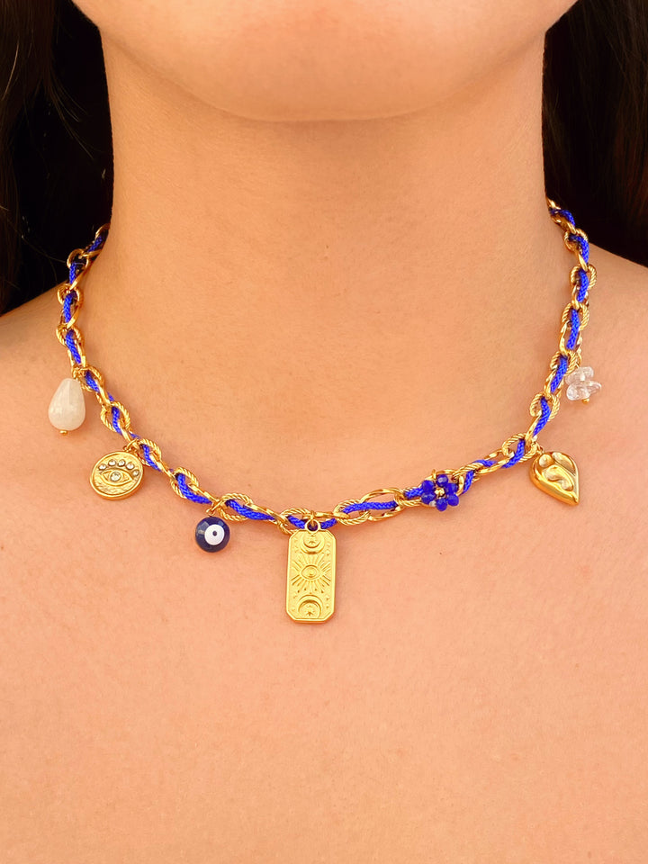 Collar Eslabones y Cordon Azul Con Dijes