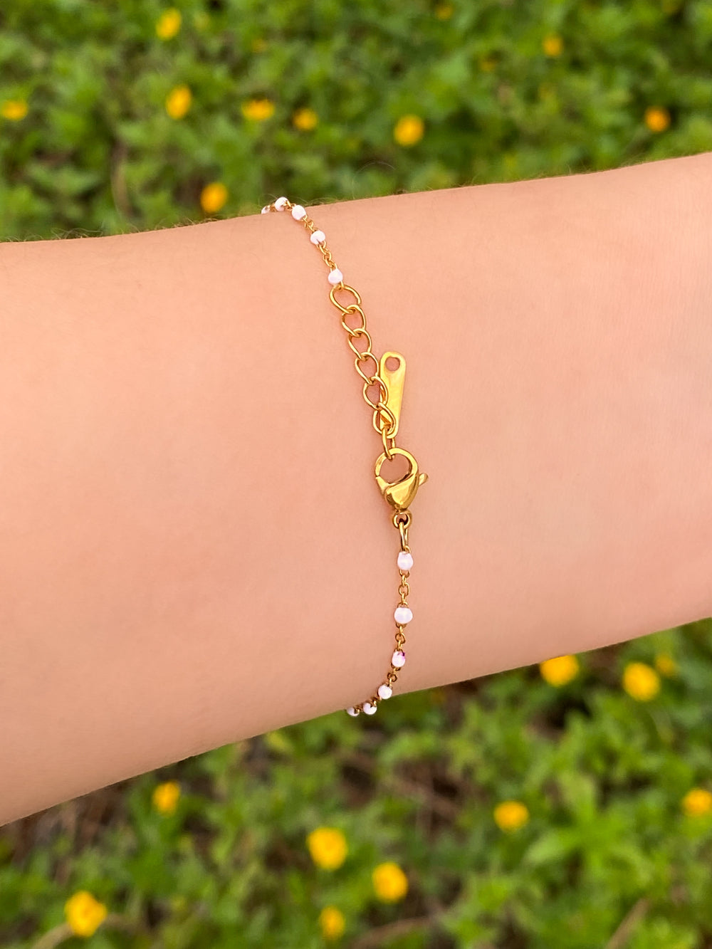 Pulsera Con Bolitas Blancas Con Concha