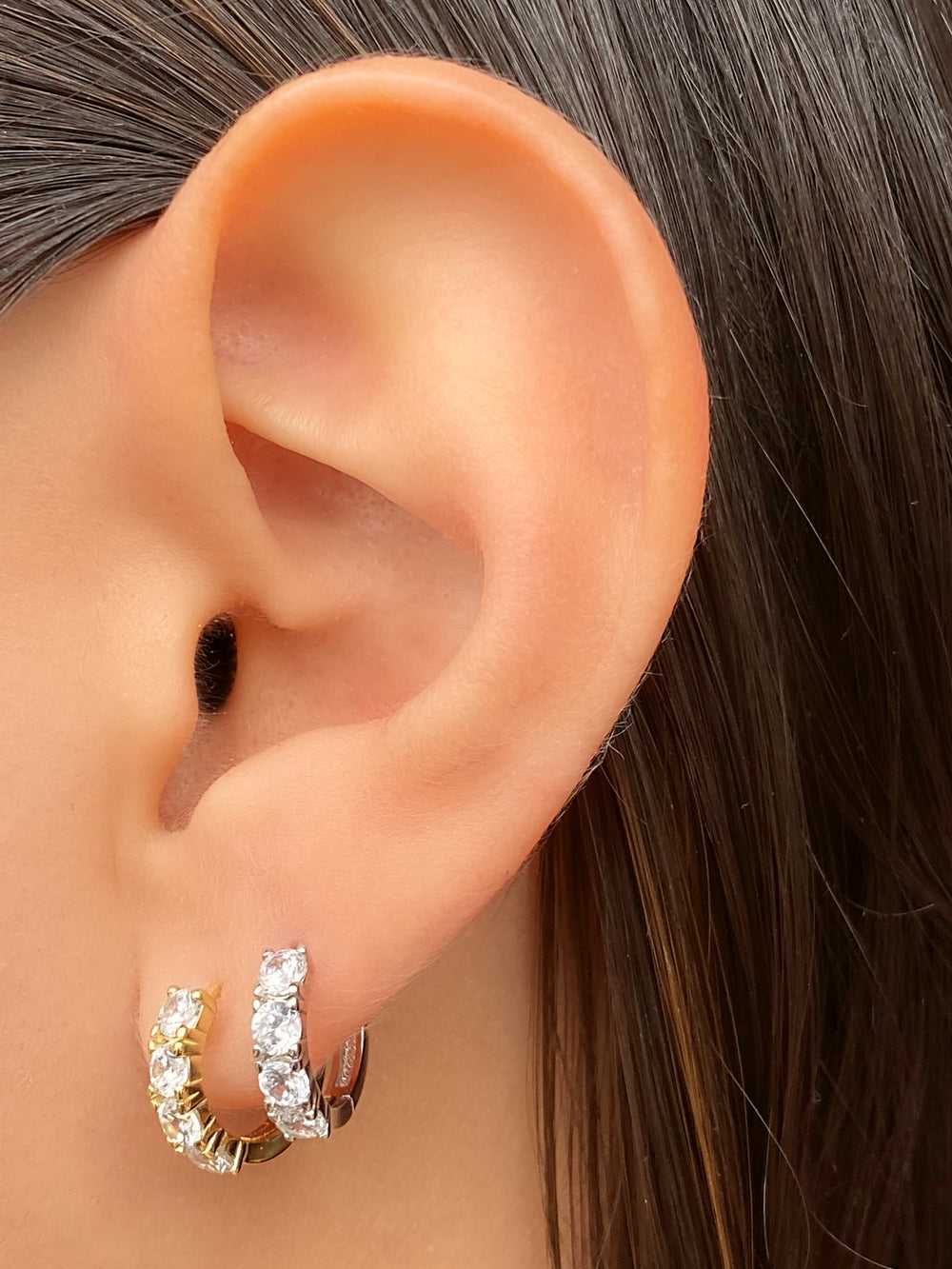 Arracada Cuatro Zirconias 13 mm