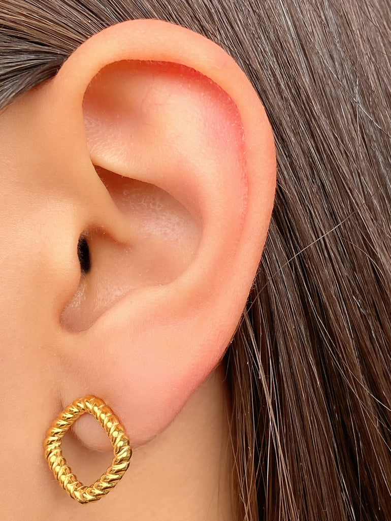 Par Arete Contorno Rombo Trenzado