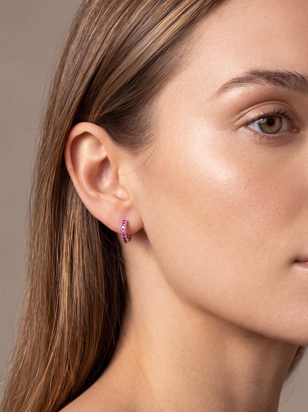 Par Arracada Zirconias Birthstone Plateada