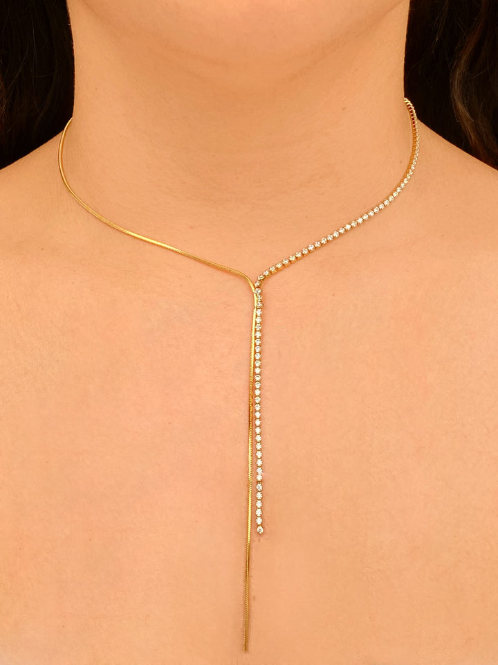 Collar Corbatin Tira Con Zirconias