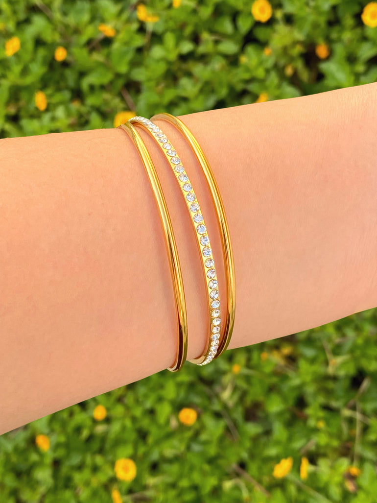 Brazalete Cerrado Triple Dorado Con Zirconias
