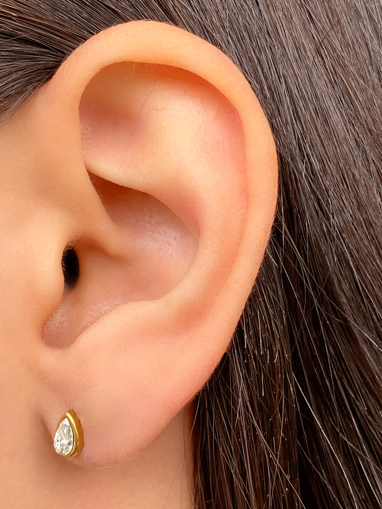 Par Arete Mini Gota Zirconia 6 mm
