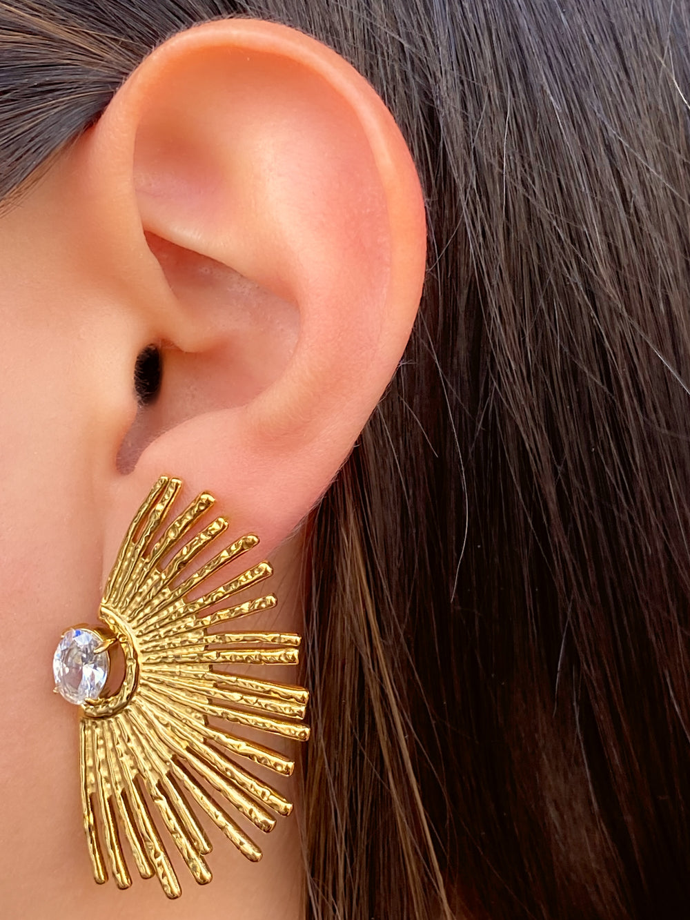 Par Arete Forma Abanico Con Centro Zirconia