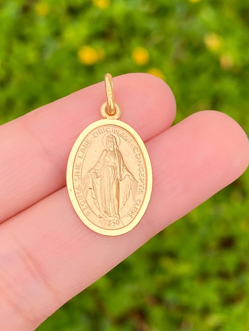 Dije Virgen Milagrosa 21 mm Oro 14k