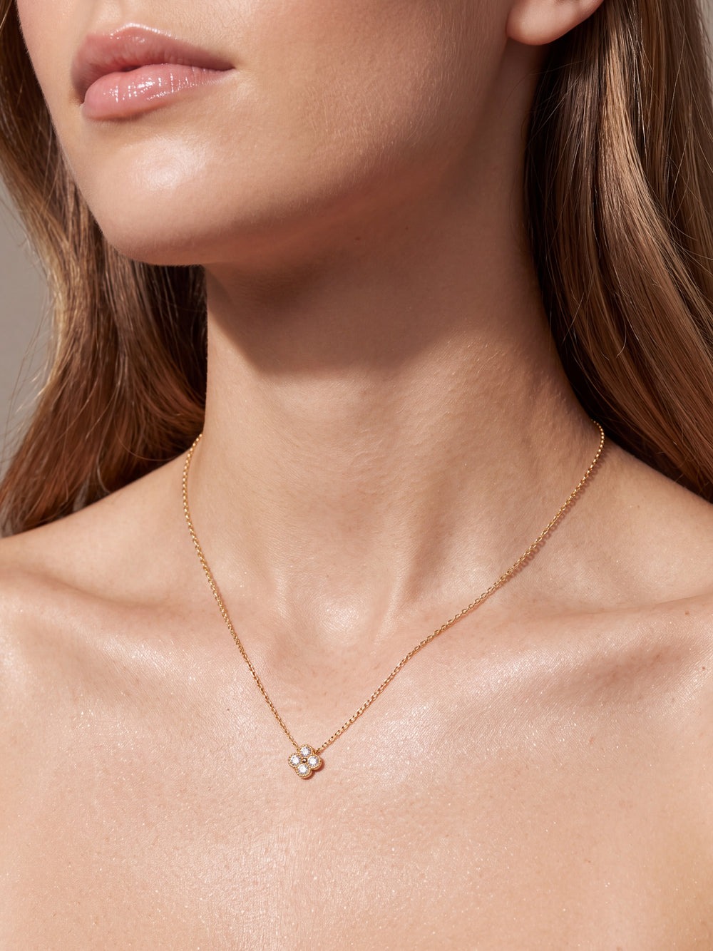Collar Con Mini Trebol Zirconias