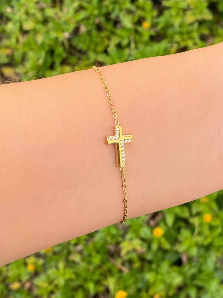 Pulsera Con Cruz Zirconias