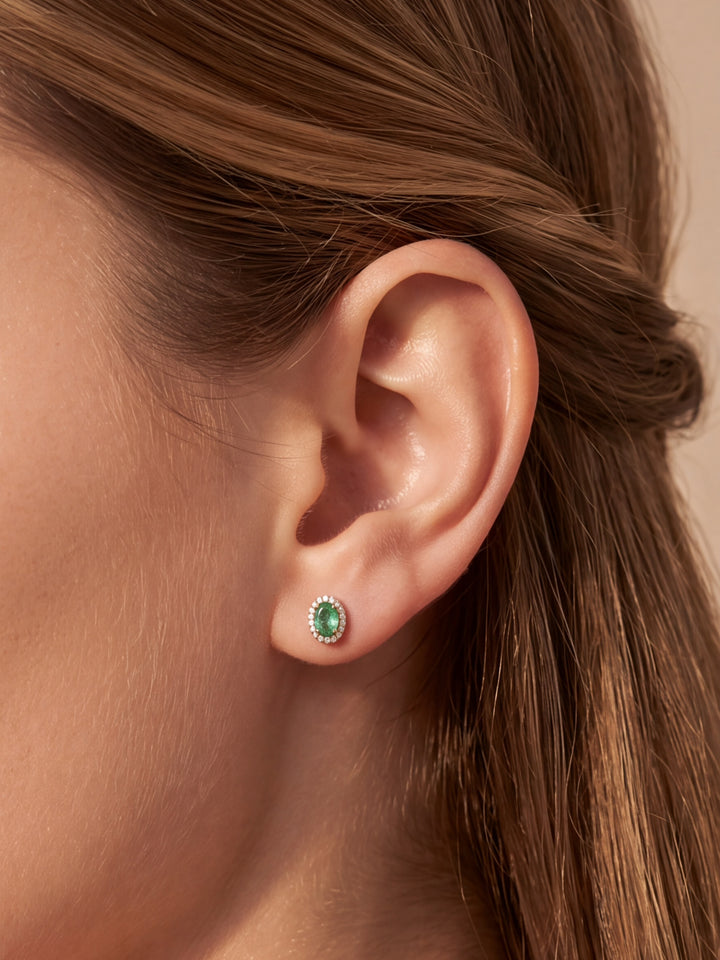 Par Arete Esmeralda Corte Oval Con Halo De Diamantes 1.12 CTTW