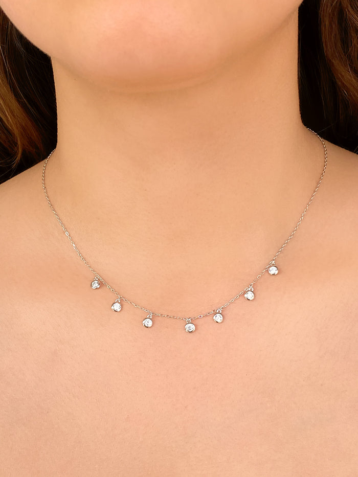 Collar Con Siete Zirconias