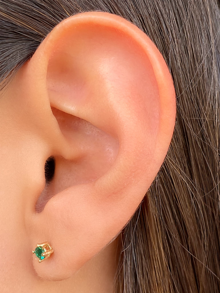 Arete Broquel Solitario Esmeralda 3 mm Oro 14k